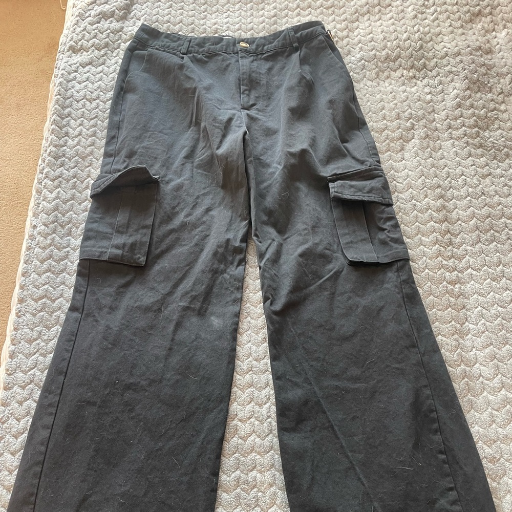 Wide leg cargo pant